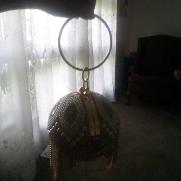 NWT Beaded Purse (White And Golden Pearls) - Picture 2 of 3